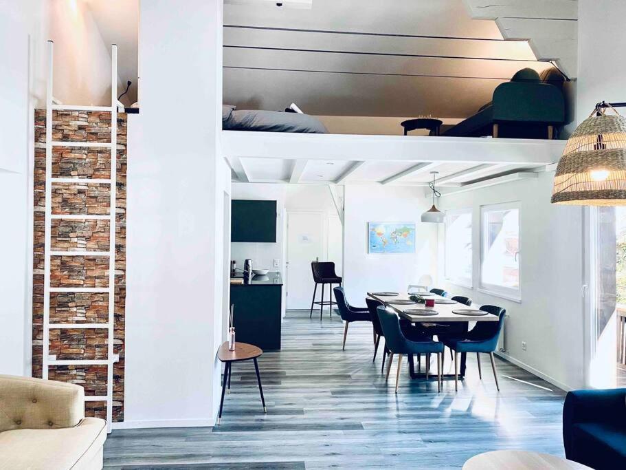 Unique Penthouse With Gallery And Mountain View كاندرستغ المظهر الخارجي الصورة